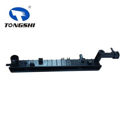 適用于TUCSON 2.0L I4 05-07/05-10塑膠水室